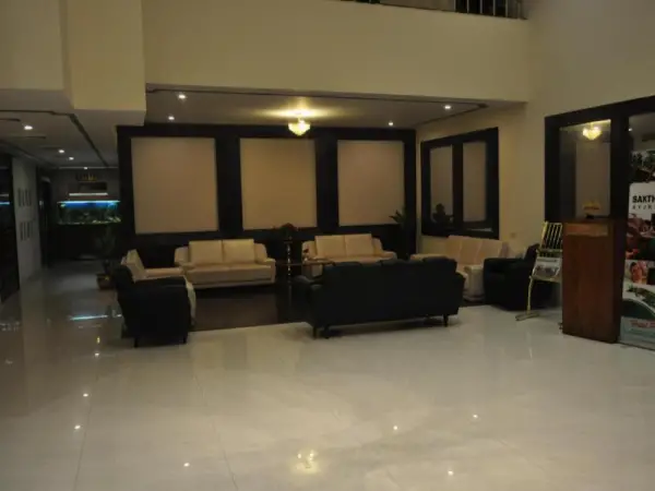 Hotel Plaza Inn 8